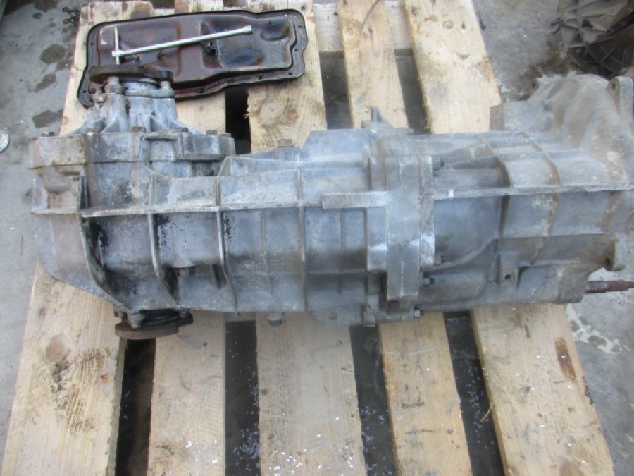 Für Alfa Romeo 75 Getriebe zu verkaufen Baujahr BJ -