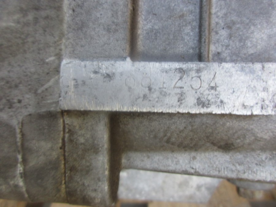 Für Alfa Romeo 75 Getriebe zu verkaufen Baujahr BJ -