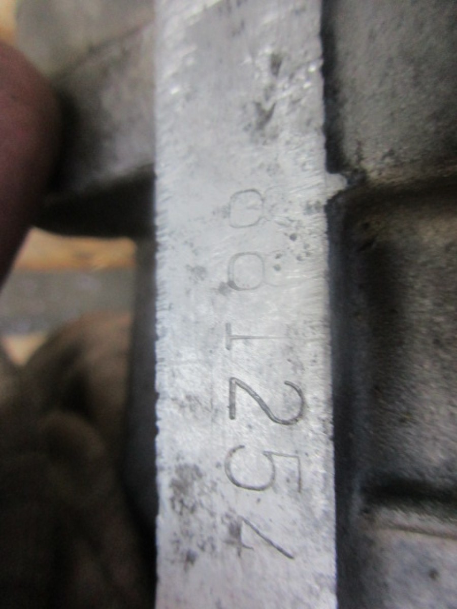 Für Alfa Romeo 75 Getriebe zu verkaufen Baujahr BJ -