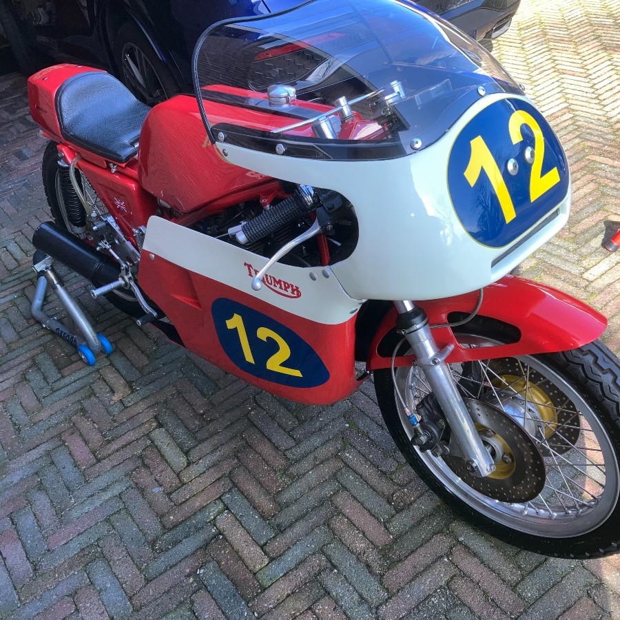 Triumph ROB NORTH TRIPLE 750 Baujahr BJ 07/1980