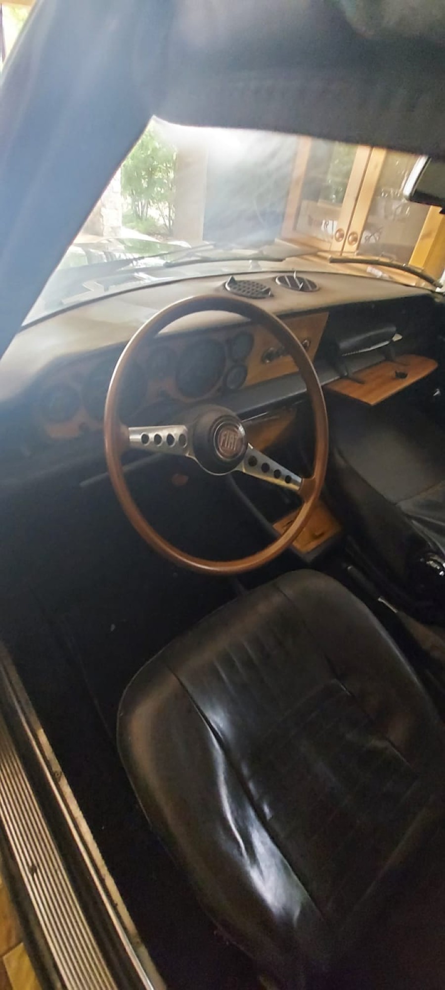 Traumhaft: Fiat 124 steht zum Verkauf Baujahr BJ 03/1967