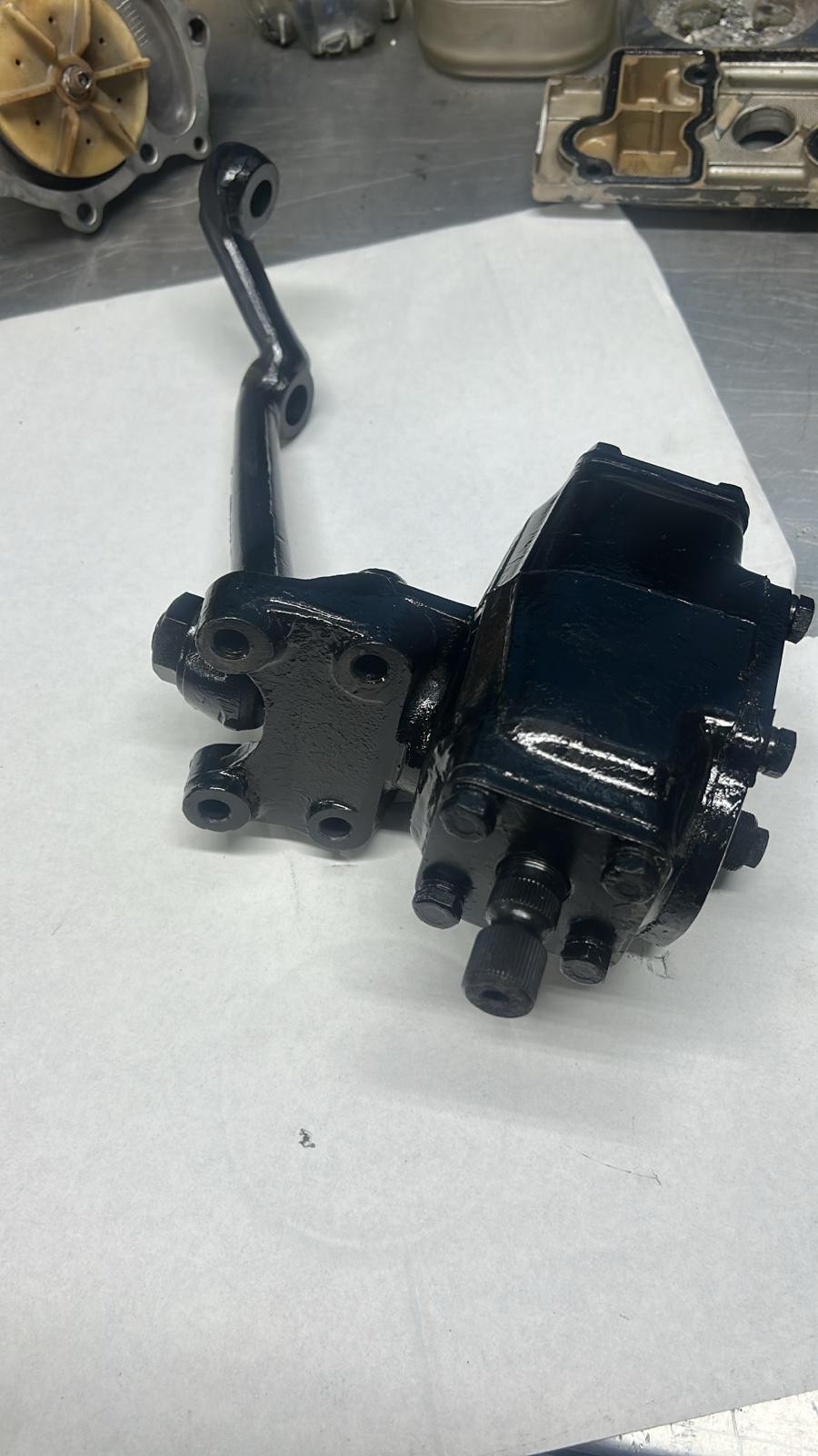 Lenkung für Maserati Indy abzugeben Baujahr BJ -