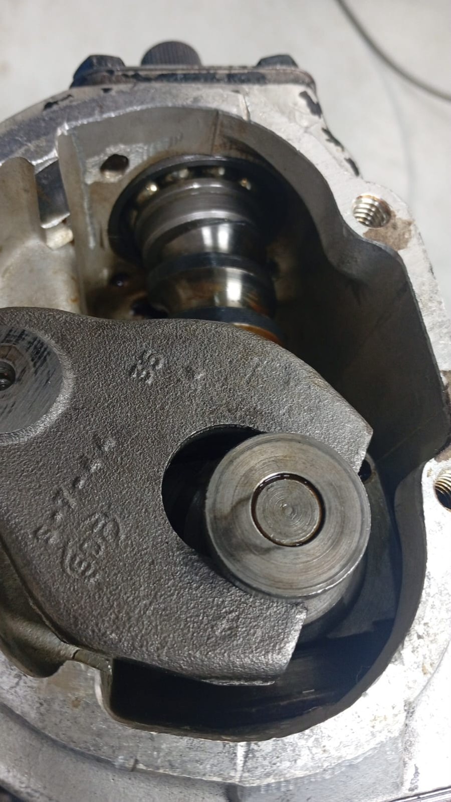 Lenkung für Maserati Indy abzugeben Baujahr BJ -