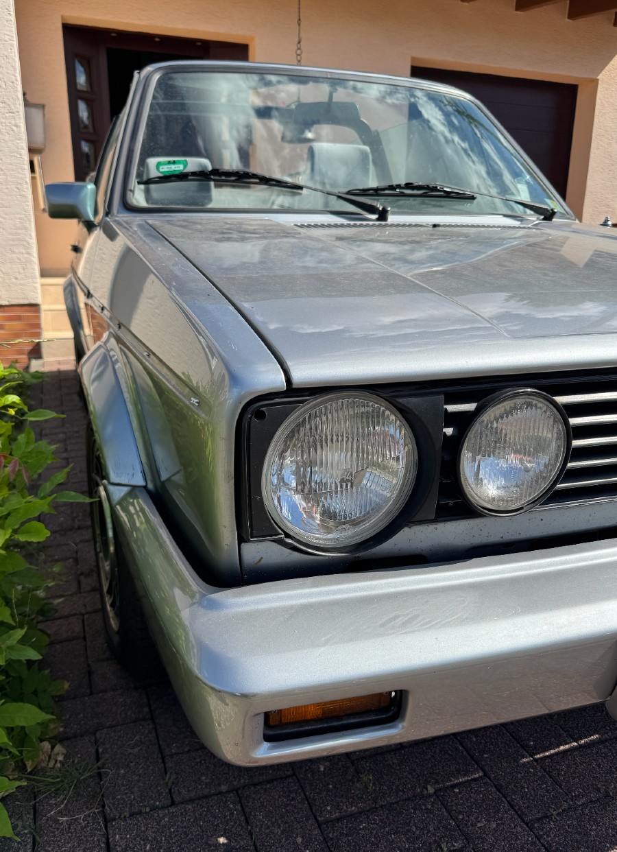 Klassiker VW Golf 1 Cabrio in gebrauchtem Zustand Baujahr BJ 04/1989