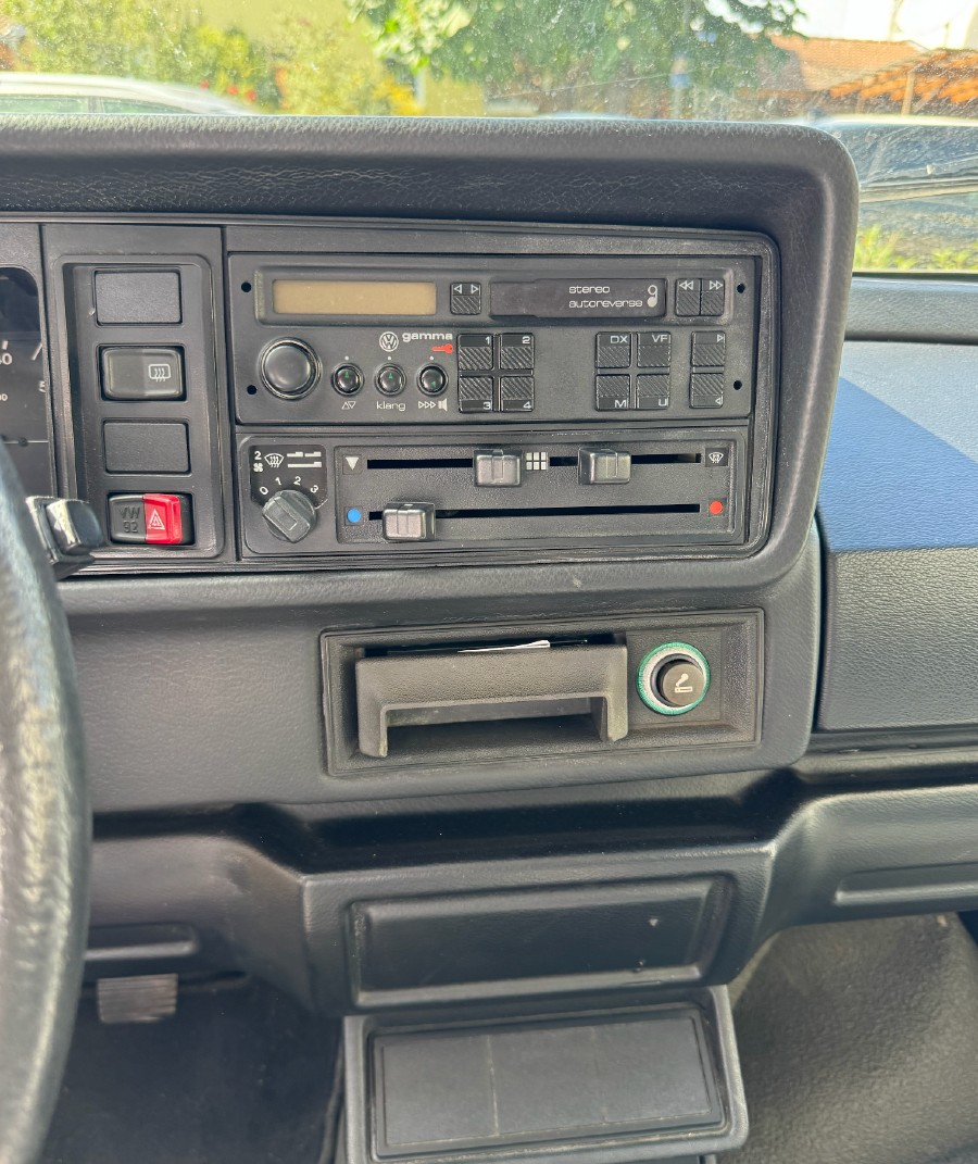 Klassiker VW Golf 1 Cabrio in gebrauchtem Zustand Baujahr BJ 04/1989