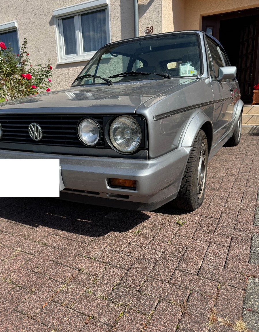 Klassiker VW Golf 1 Cabrio in gebrauchtem Zustand Baujahr BJ 04/1989