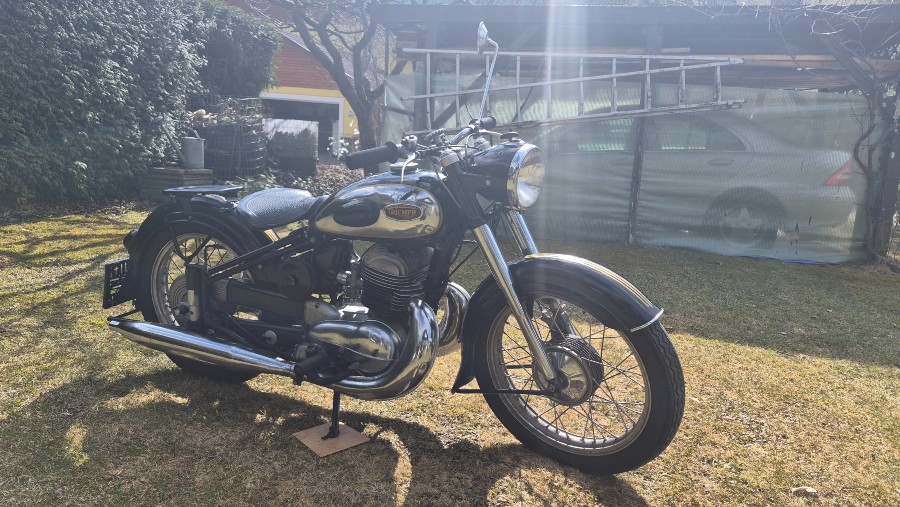 Oldtimer Triumph Boss 350 in gutem Zustand Baujahr BJ 01/1955