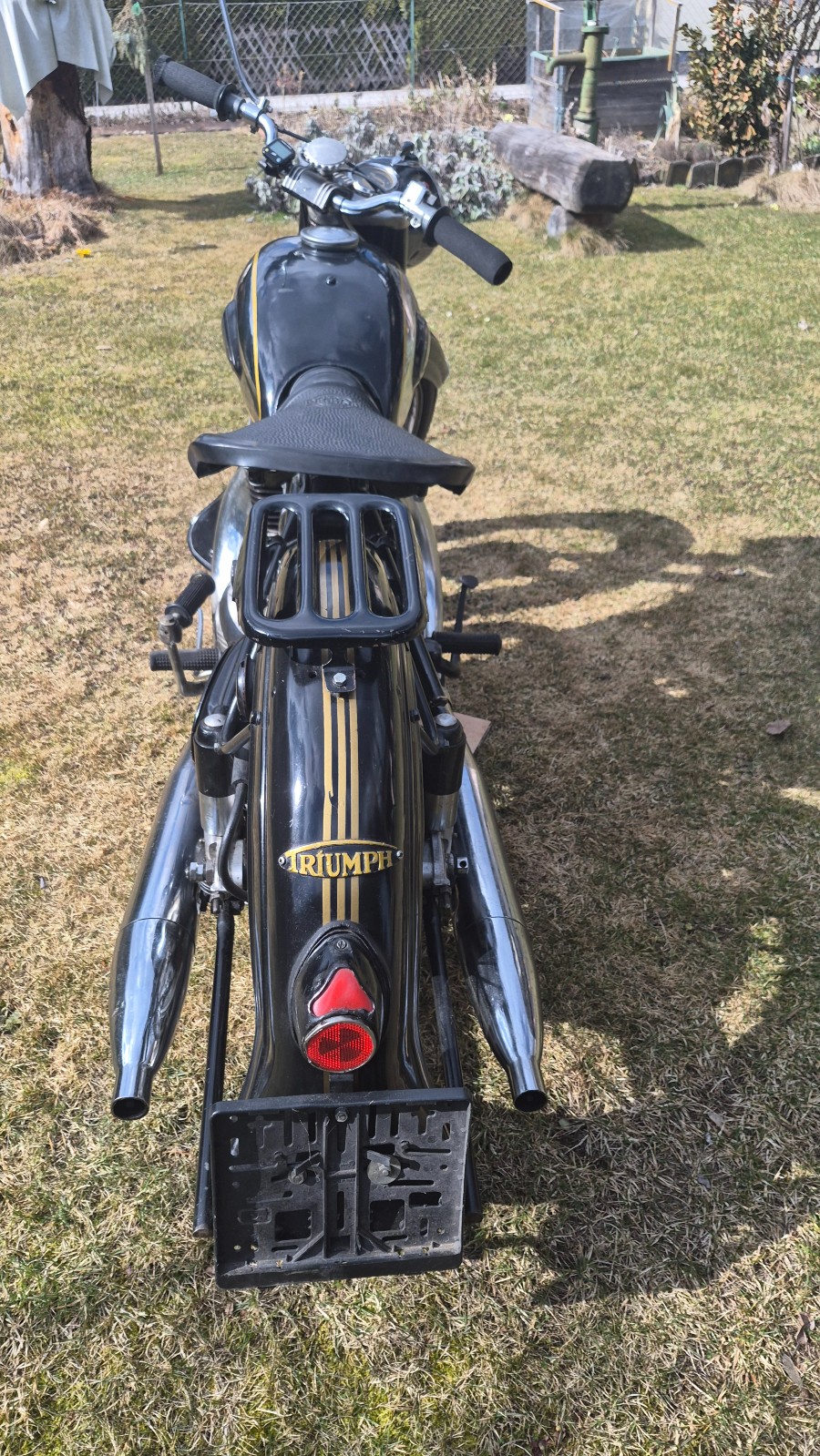 Oldtimer Triumph Boss 350 in gutem Zustand Baujahr BJ 01/1955