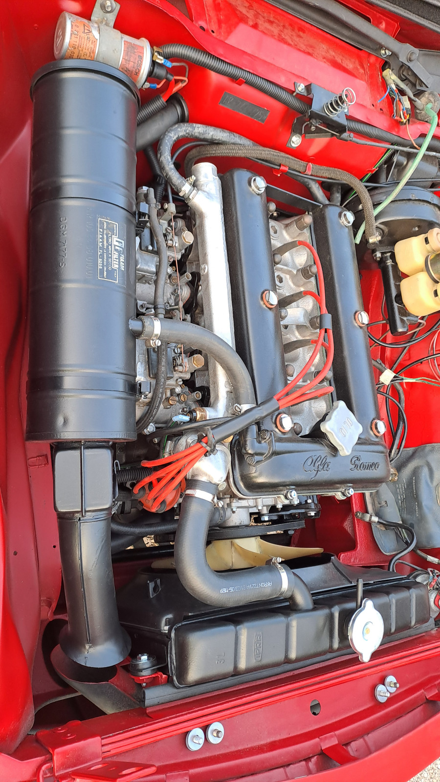 Alfa Romeo Bertone 2000 GT Veloce guter Zustand sucht neuen Besitzer Baujahr BJ 06/1975