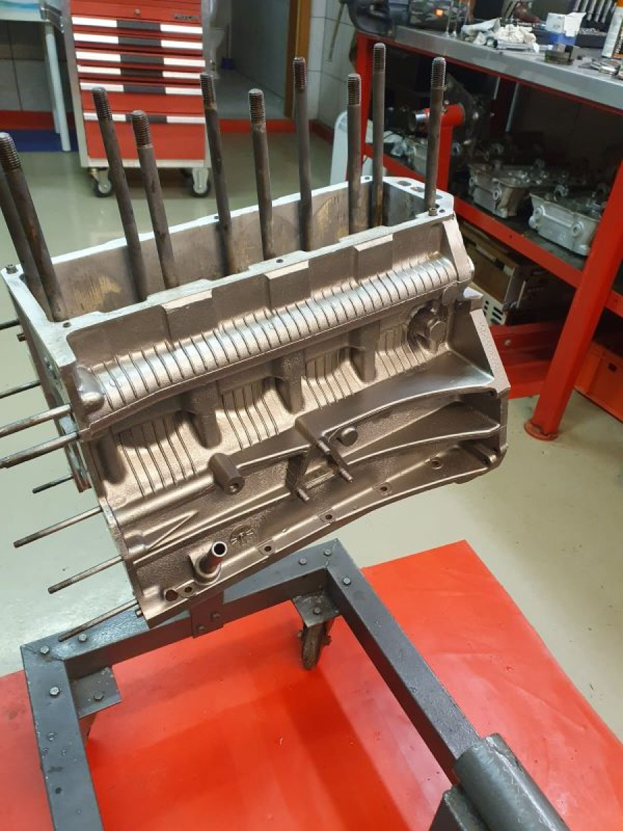 Alfa Romeo Bertone 2000 GT Veloce guter Zustand sucht neuen Besitzer Baujahr BJ 06/1975