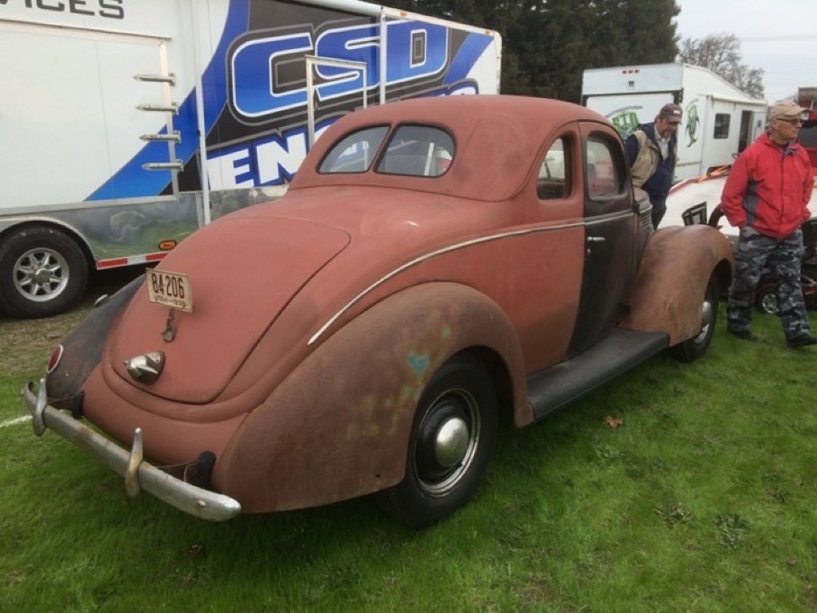 Oldtimer Ford Coupé Baujahr BJ 07/1938