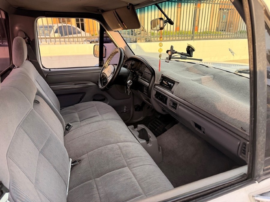 Ford F250 XLT 460ci Big Block Baujahr BJ 09/1995