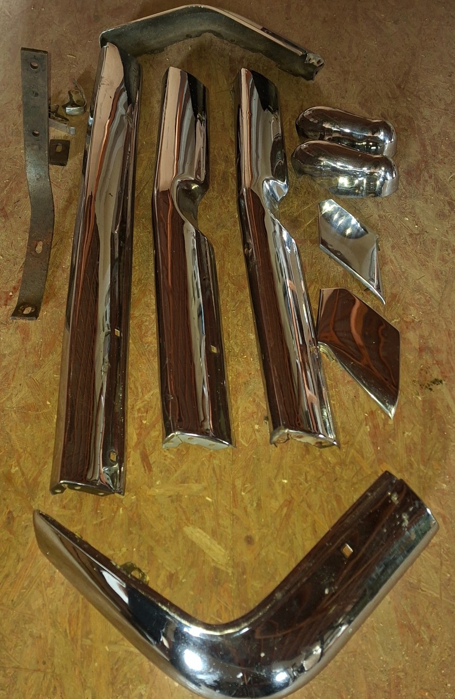 Anbauteile für Oldtimer Baujahr BJ -