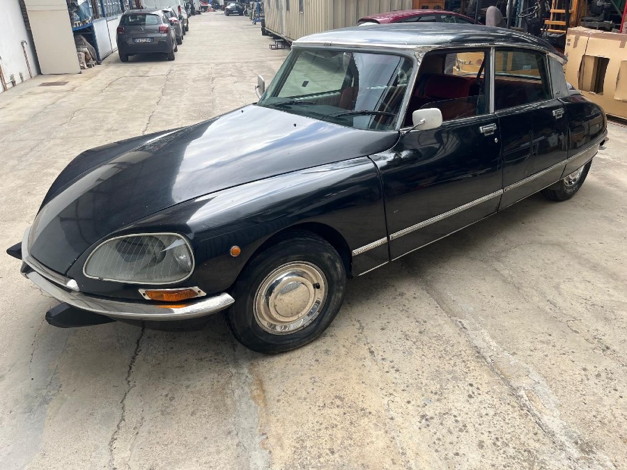 Biete Citroën DS eingeschränkt fahrbar Baujahr BJ 06/1973