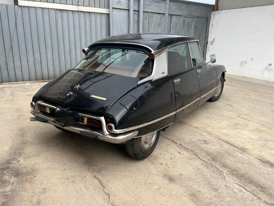 Biete Citroën DS eingeschränkt fahrbar Baujahr BJ 06/1973