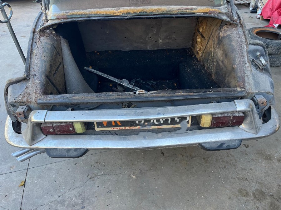Biete Citroën DS eingeschränkt fahrbar Baujahr BJ 06/1973