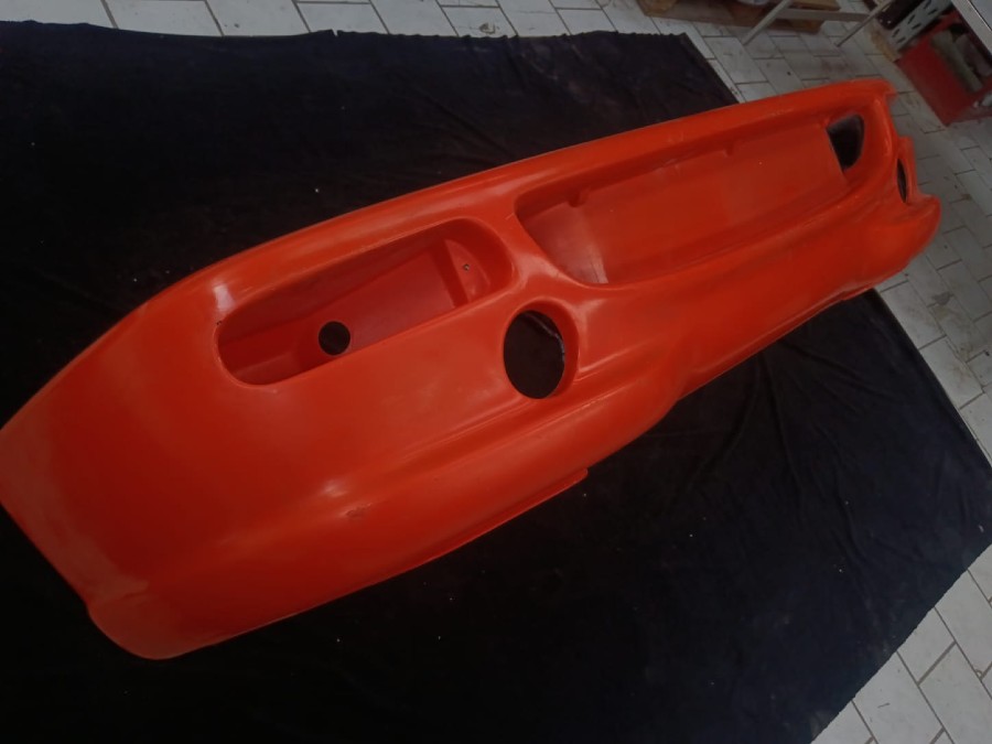 Für Ferrari Karosserieteile zu verkaufen Baujahr BJ -