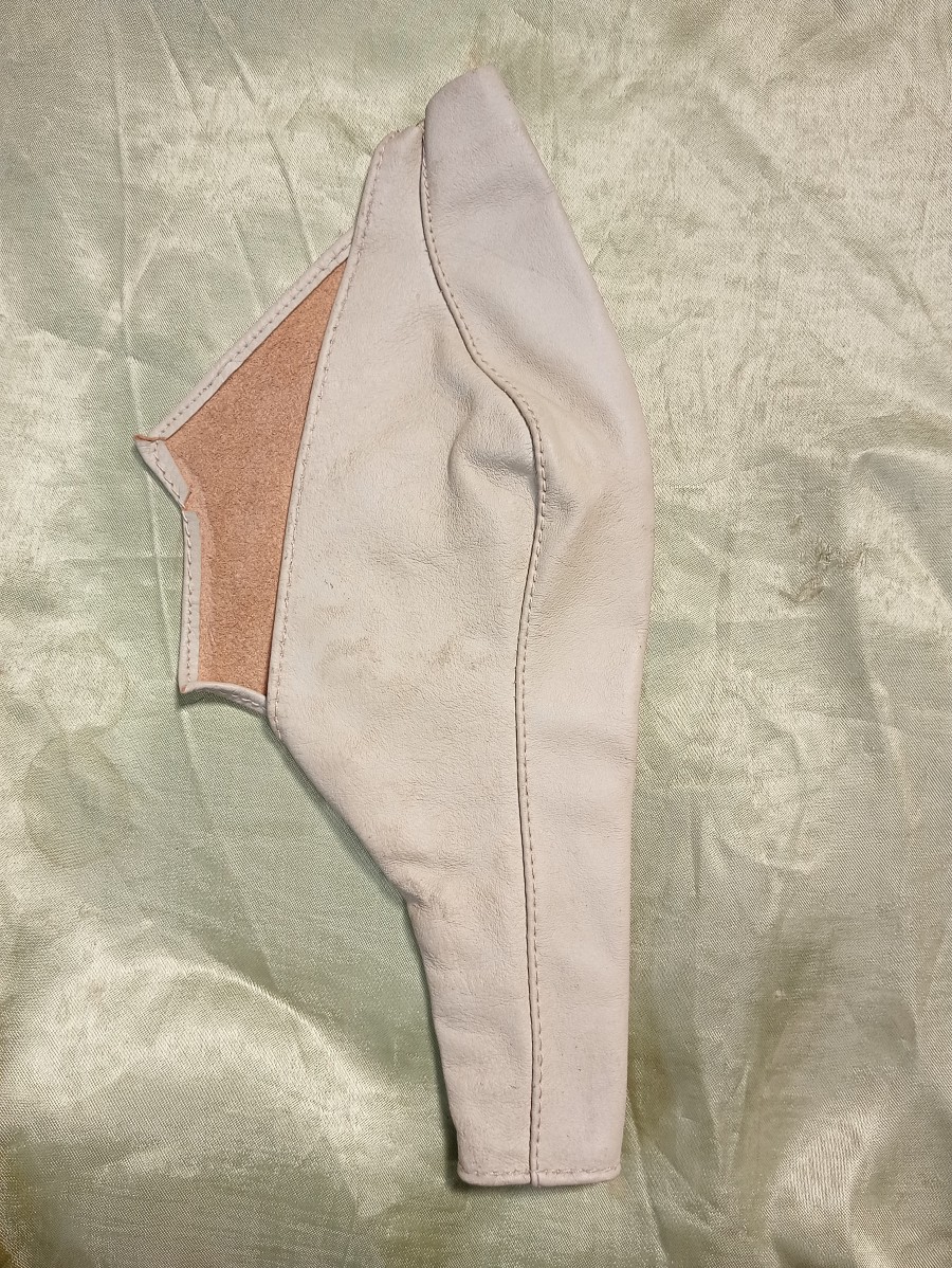 Für Maserati Indy Karosserieteile zu verkaufen Baujahr BJ -