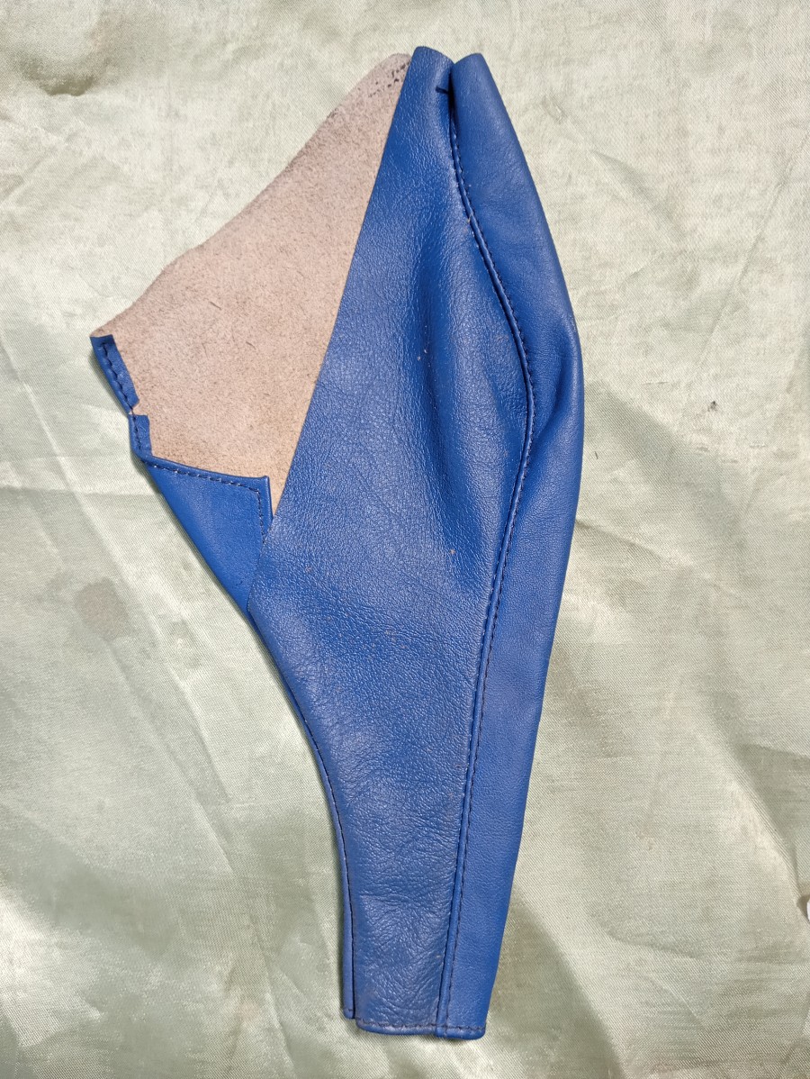 Für Maserati Indy Karosserieteile zu verkaufen Baujahr BJ -