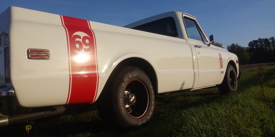 Biete Chevrolet 69er C10 - Pickup V8 in gutem Zustand Baujahr BJ 07/1969