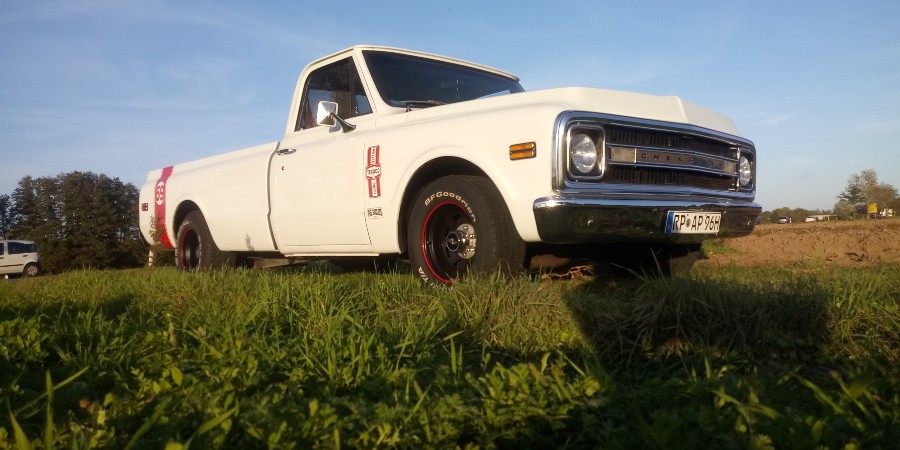Biete Chevrolet 69er C10 - Pickup V8 in gutem Zustand Baujahr BJ 07/1969