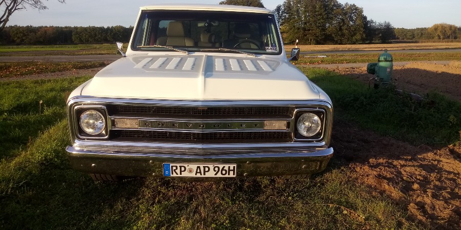 Biete Chevrolet 69er C10 - Pickup V8 in gutem Zustand Baujahr BJ 07/1969