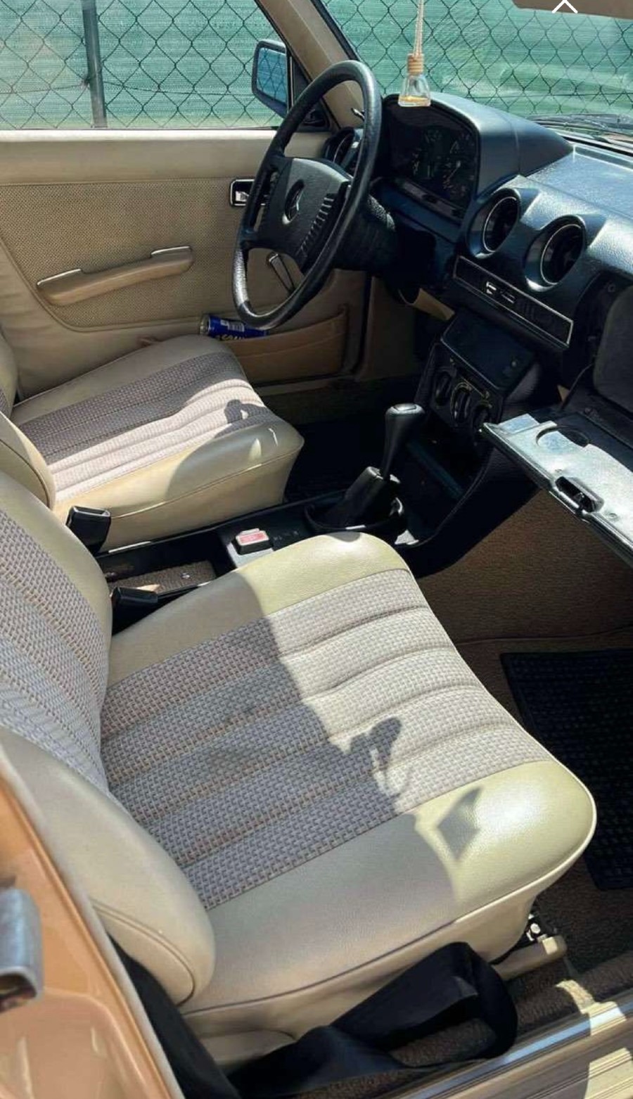 Mercedes Benz 200 D guter Zustand mit gültigem Pickerl Baujahr BJ 06/1978