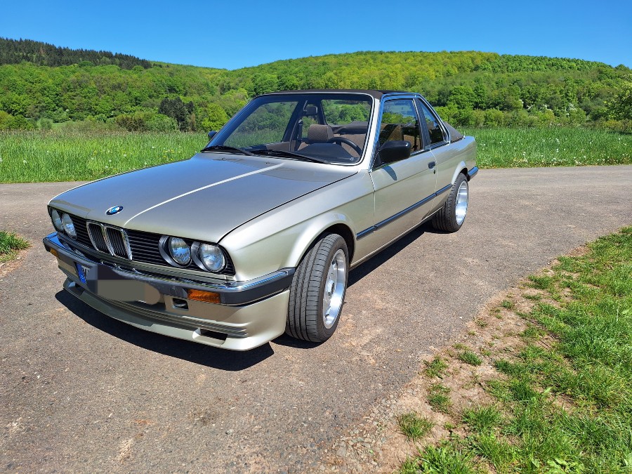 BMW 3er E 30 / 325 eta Baur Cabrio guter Zustand steht zum Verkauf Baujahr BJ 09/1985