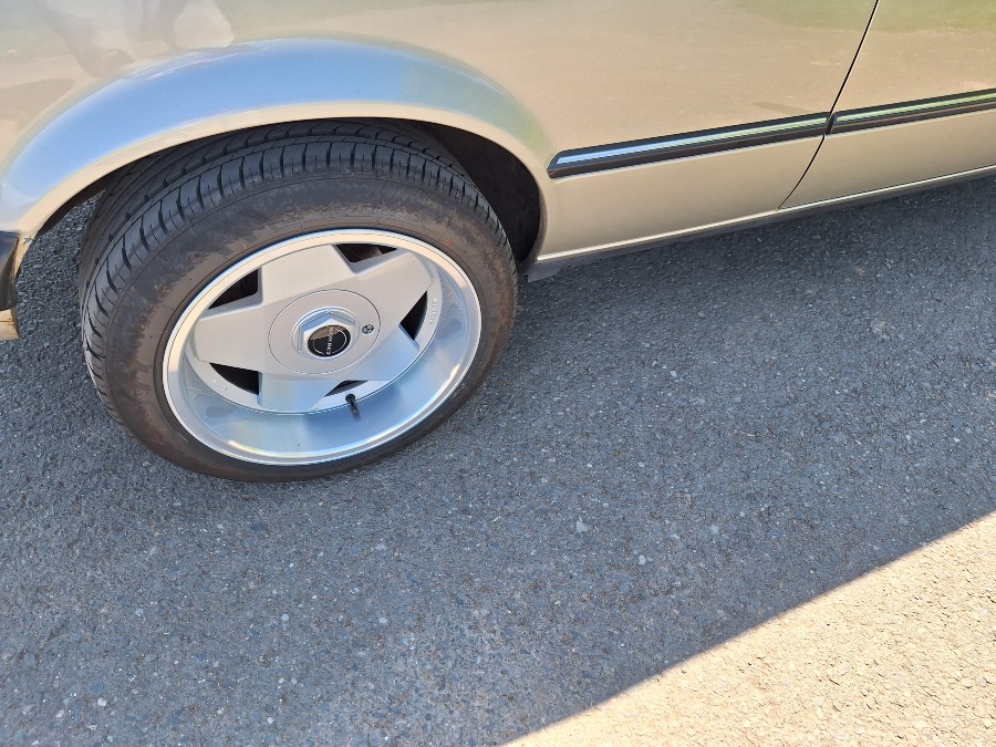 BMW 3er E 30 / 325 eta Baur Cabrio guter Zustand steht zum Verkauf Baujahr BJ 09/1985