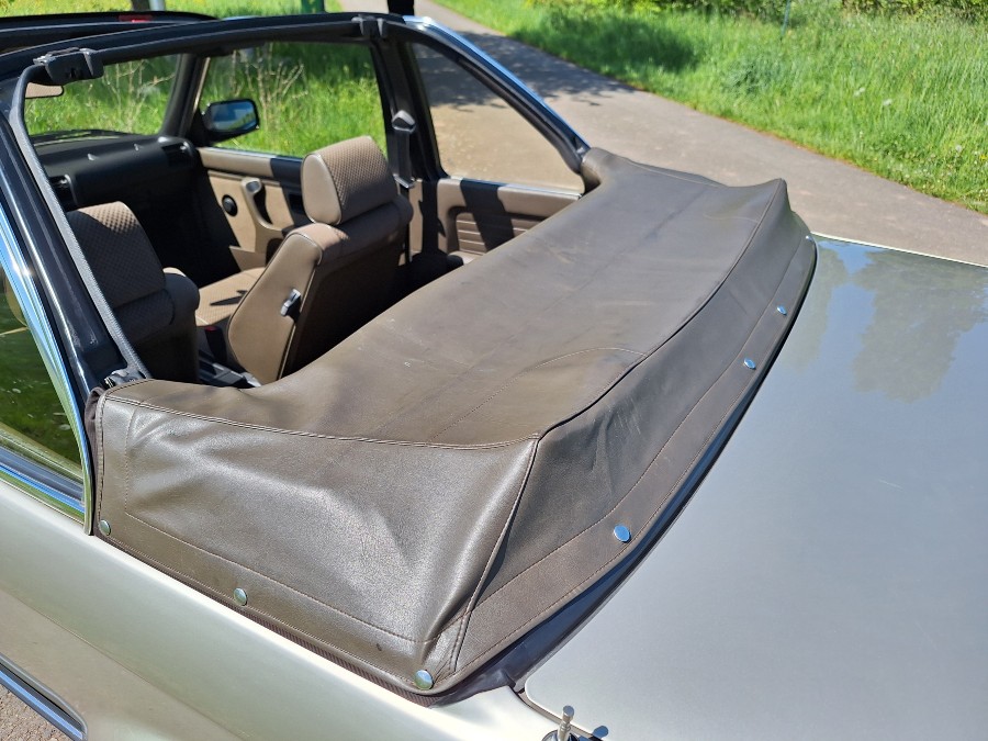 BMW 3er E 30 / 325 eta Baur Cabrio guter Zustand steht zum Verkauf Baujahr BJ 09/1985
