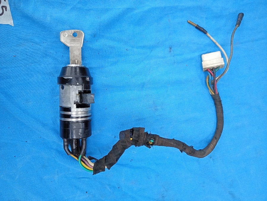 Diverses… für Maserati zu verkaufen Baujahr BJ -