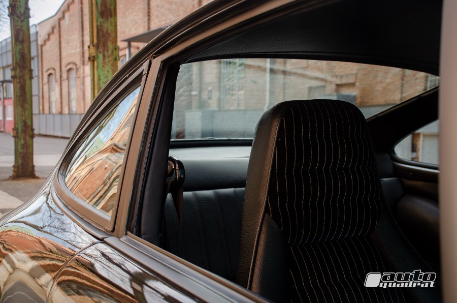 Porsche 911 3.0 SC Coupe mit SD, Nadelstreif u Motor Revision Baujahr BJ 01/1980