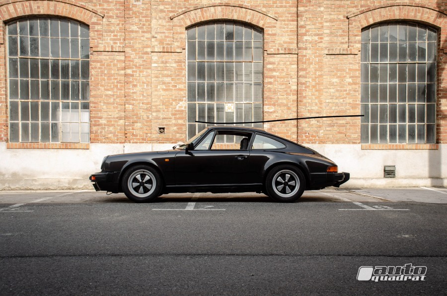 Porsche 911 3.0 SC Coupe mit SD, Nadelstreif u Motor Revision Baujahr BJ 01/1980