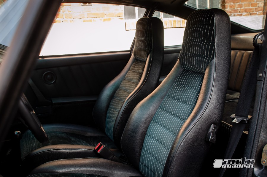 Porsche 911 3.0 SC Coupe mit SD, Nadelstreif u Motor Revision Baujahr BJ 01/1980