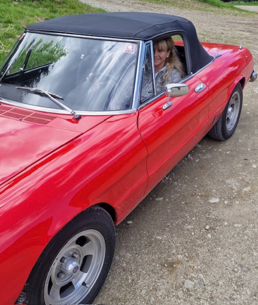 Biete Alfa Romeo Spider 2000 Veloce guter Zustand Baujahr BJ 05/1981