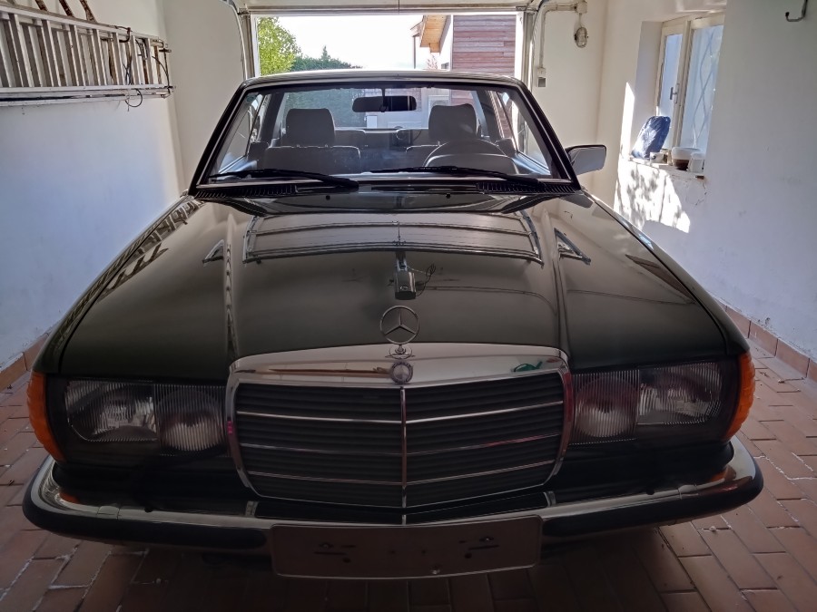 Mercedes Benz 230 CE Coupe in gutem Zustand im Angebot Baujahr BJ 09/1983