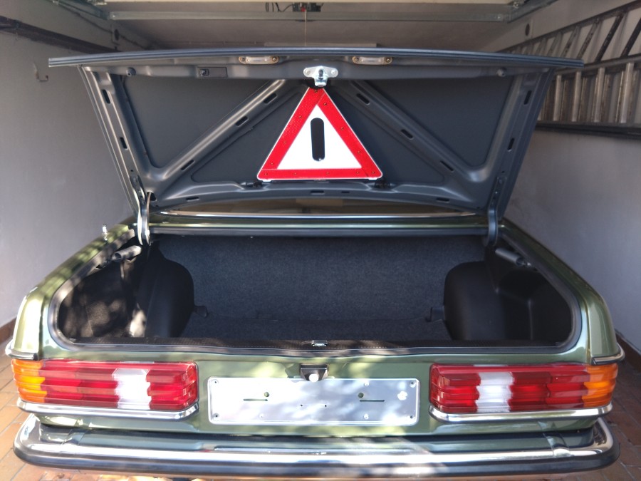 Mercedes Benz 230 CE Coupe in gutem Zustand im Angebot Baujahr BJ 09/1983