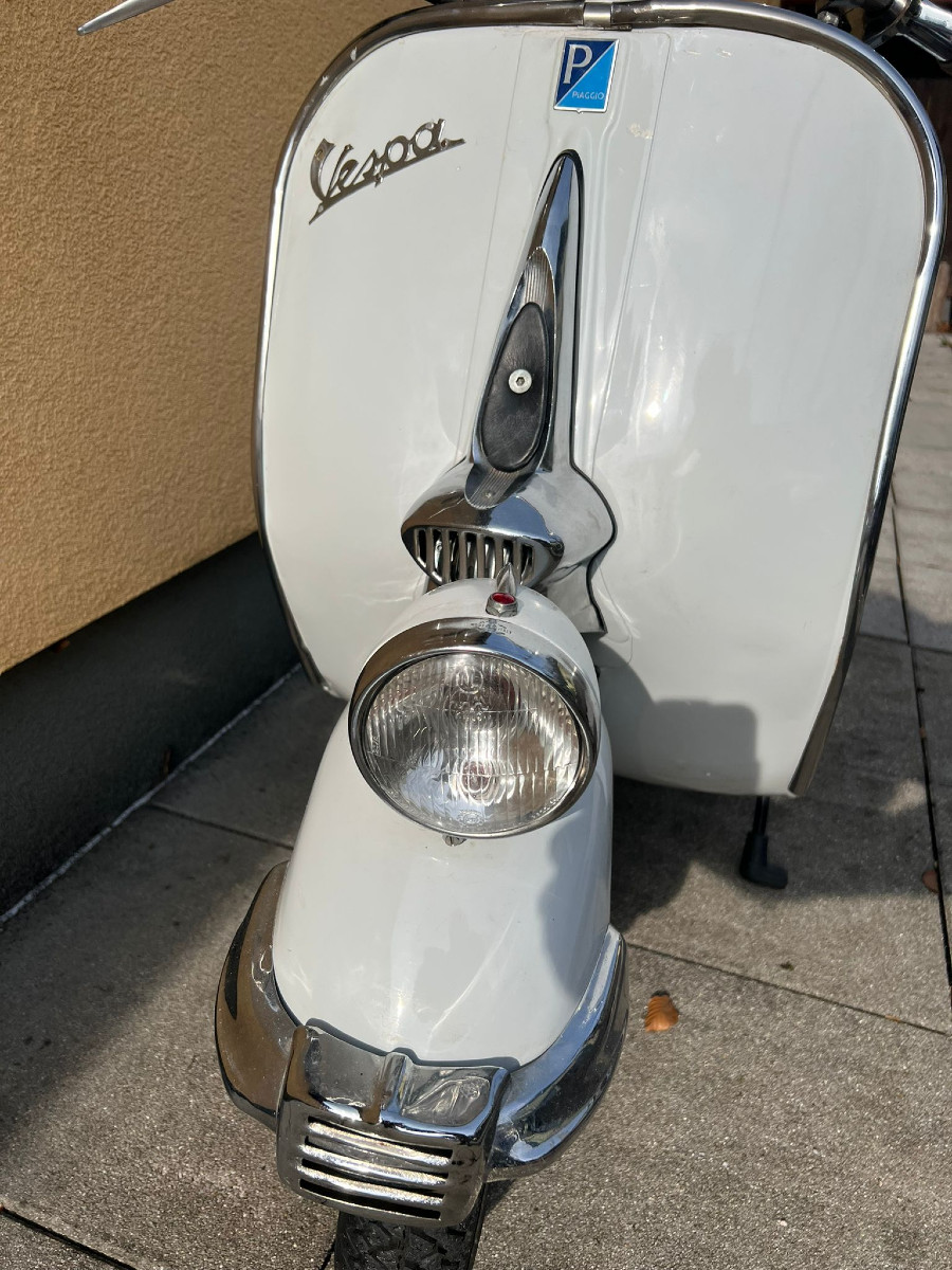 Biete Vespa 125 VN2T gut erhalten mit historischer Zulassung Baujahr BJ 04/1954