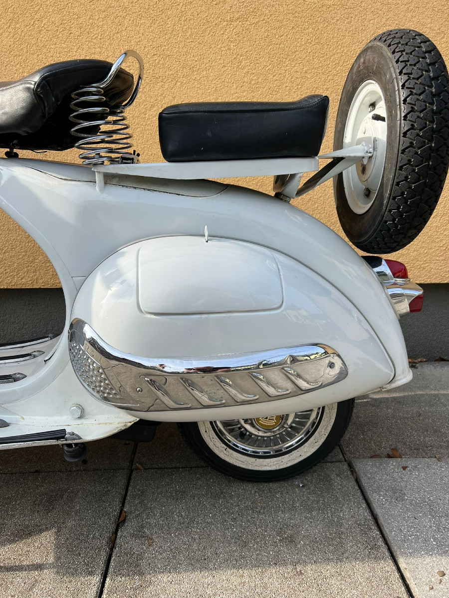 Biete Vespa 125 VN2T gut erhalten mit historischer Zulassung Baujahr BJ 04/1954