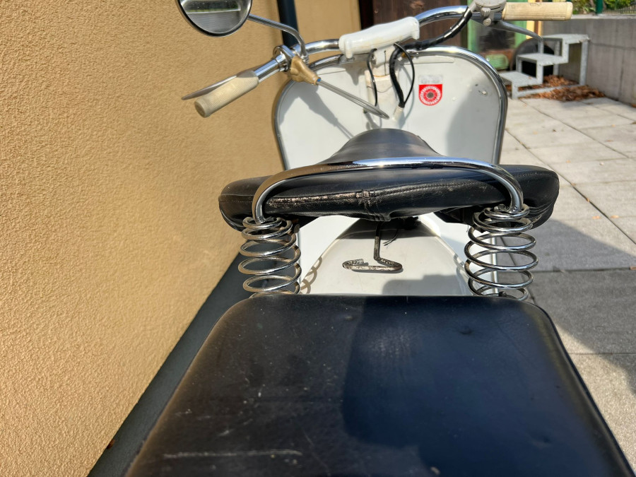 Biete Vespa 125 VN2T gut erhalten mit historischer Zulassung Baujahr BJ 04/1954