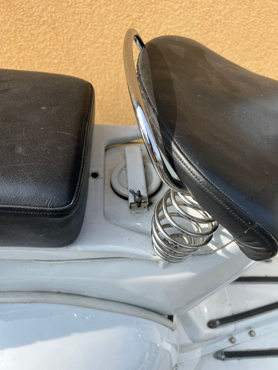 Biete Vespa 125 VN2T gut erhalten mit historischer Zulassung Baujahr BJ 04/1954