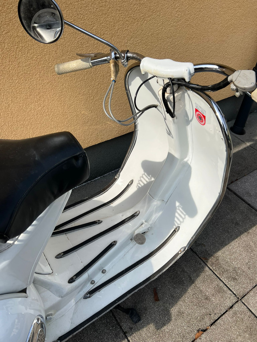 Biete Vespa 125 VN2T gut erhalten mit historischer Zulassung Baujahr BJ 04/1954