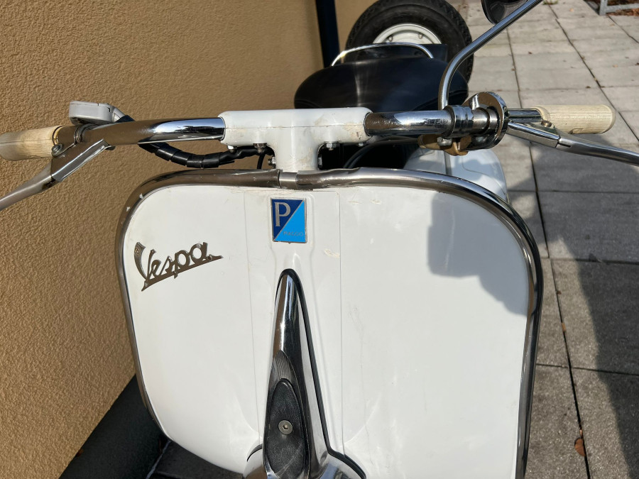 Biete Vespa 125 VN2T gut erhalten mit historischer Zulassung Baujahr BJ 04/1954