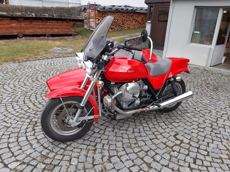 Klassiker Moto Guzzi Le Mans 1000 mit Armec-Tremola-Beiwagen Baujahr BJ 01/1989