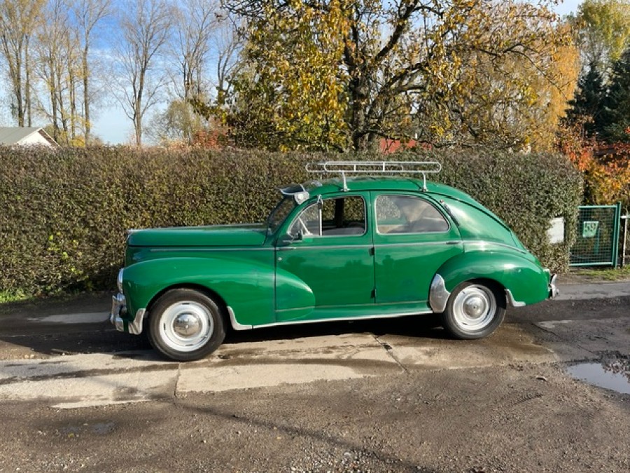 Peugeot 203 in gebrauchtem Zustand Baujahr BJ 06/1953