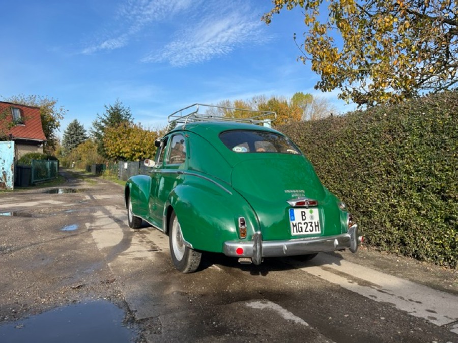Peugeot 203 in gebrauchtem Zustand Baujahr BJ 06/1953