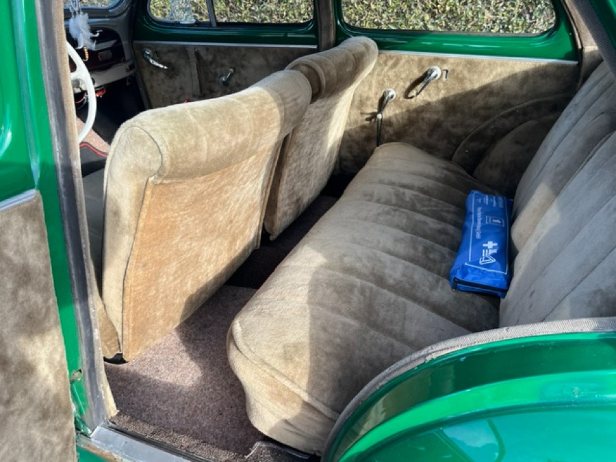 Peugeot 203 in gebrauchtem Zustand Baujahr BJ 06/1953