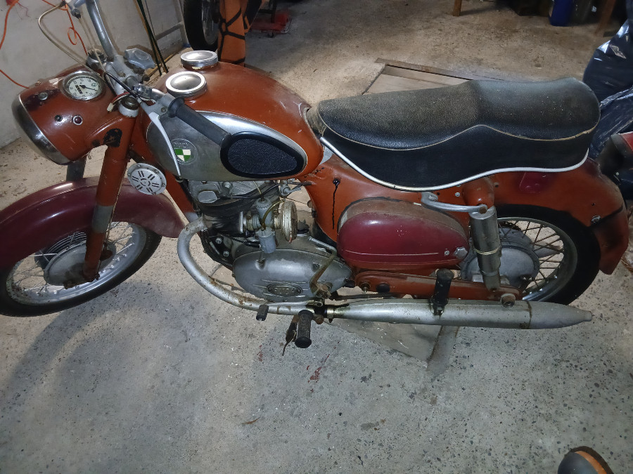 Zu restaurieren: Puch 250 SGS zu erwerben Baujahr BJ 01/1960