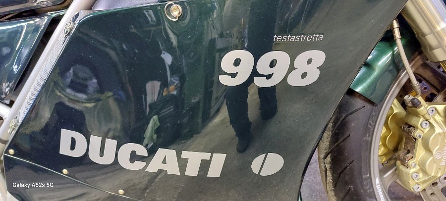 Ducati 998 Matrix, Corse 1199 Panigale ex. Michele Pirro und Corse 916/955 Baujahr BJ 06/2005
