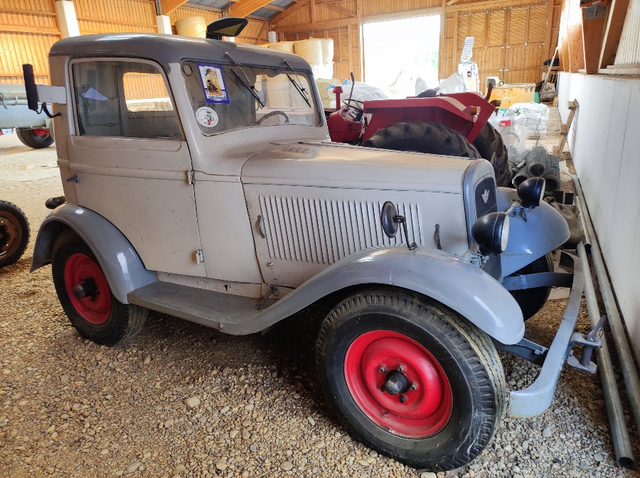 Wunderschön: Hanomag ST 20 Straßenschlepper zu erwerben Baujahr BJ 01/1949